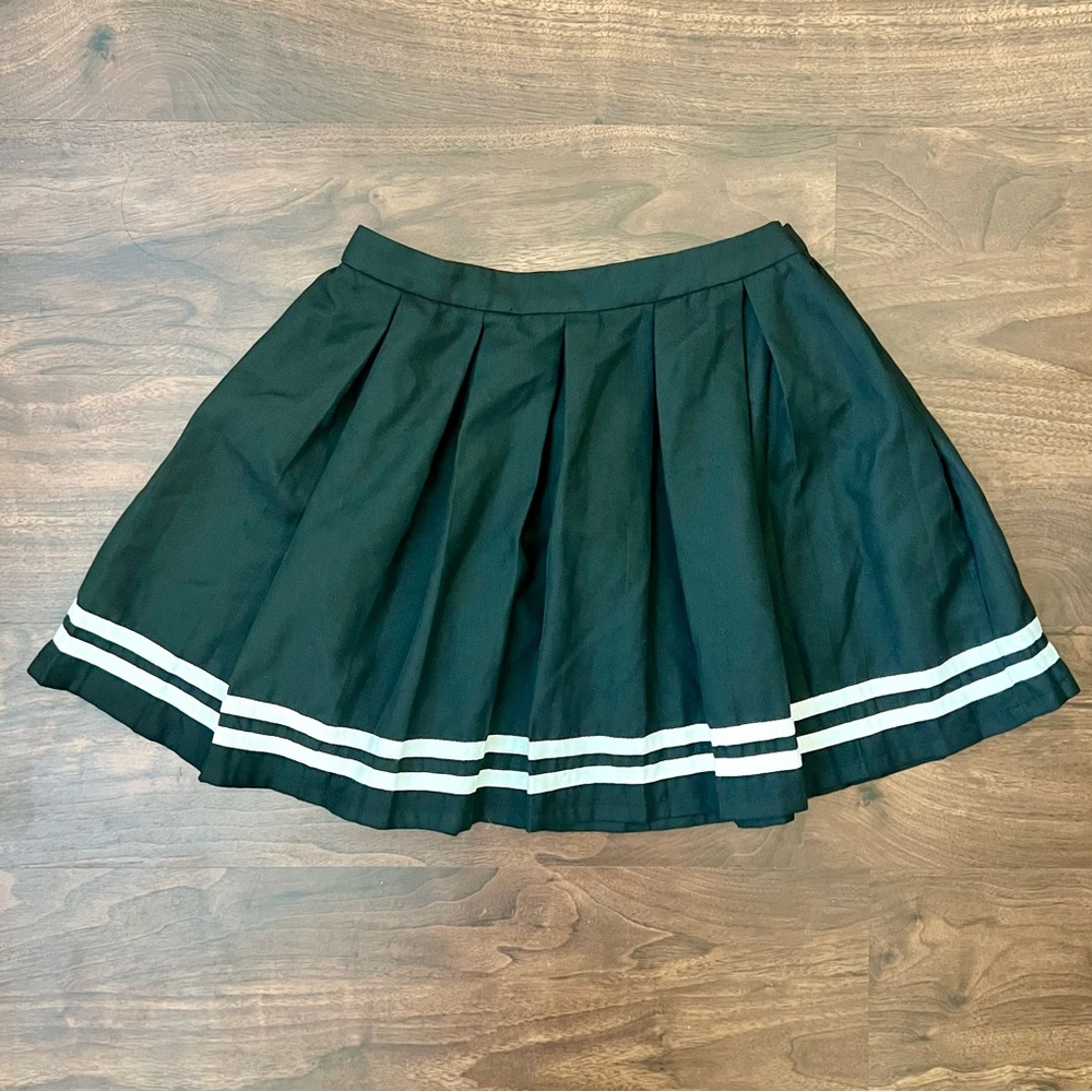 Hot Topic Black Pleated Cheer Mini  Skirt With Pockets and White Stripes Size S